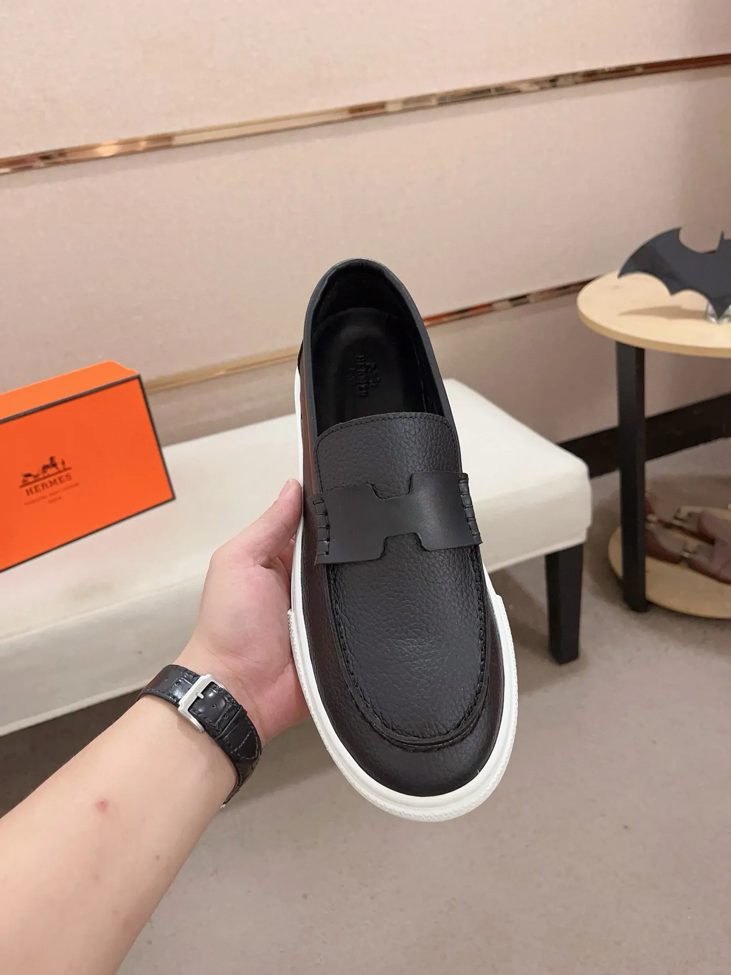 Men's clothing and shoes💰: 400💰《HERMES》【Classic Original Version】Hermès; Top 🔝 Purchasing Agency 🔍🔍Latest 🇺🇸Sold simultaneously at counters, original imported from Italy ▲▲Cow leather▲ ▲Exquisite workmanship (Italian 🇮🇹imported water-dyed 🐂cowhide lining) sole: original sole provided by the original factory, ⚠️exclusive double-layer activity·TPR·rubber·combined molded outsole; Code number: 36-46
